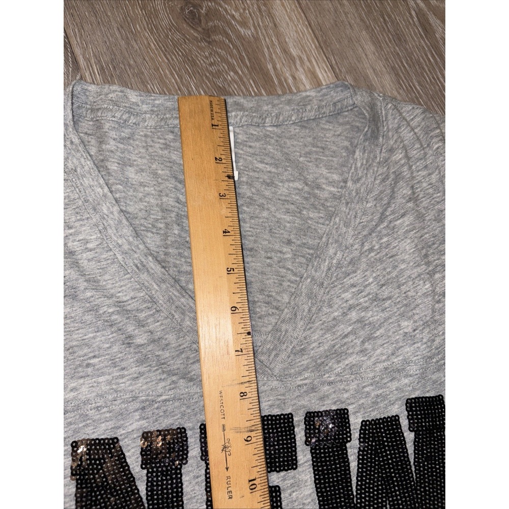 Victoria's Secret Pink New York City Sequin V-Neck Tshirt Gray Medium Rare - Picture 9 of 13